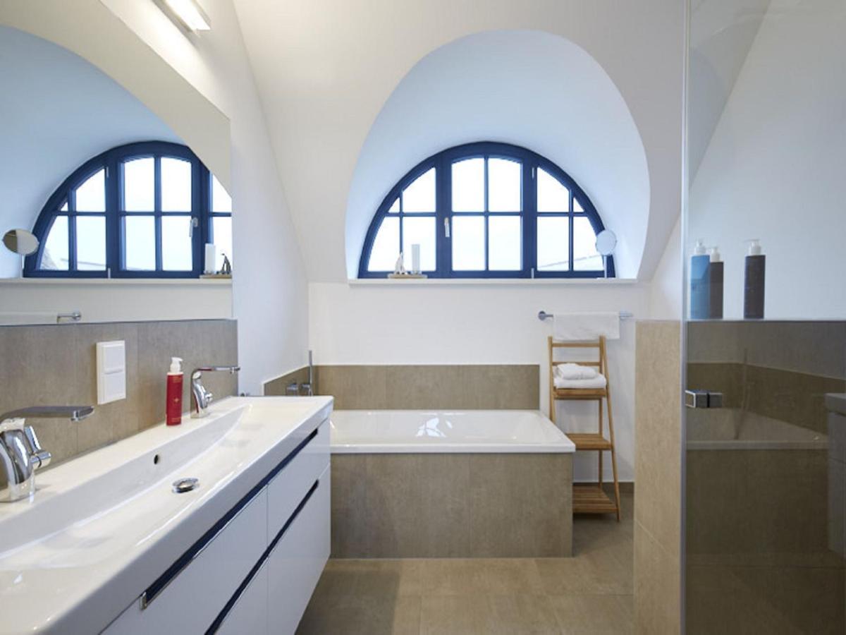 Reetland Am Meer - Premium Reetdachvilla Mit 3 Schlafzimmern, Sauna Und Kamin F14 Dranske Zewnętrze zdjęcie